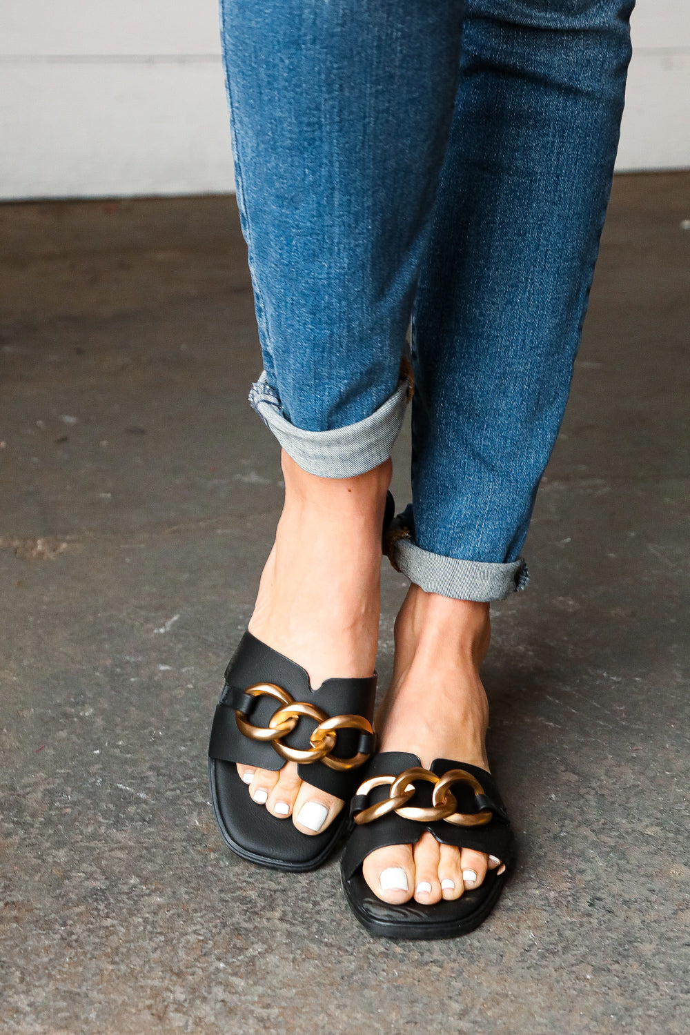 Black Chain Detail Notched Slide Sandals