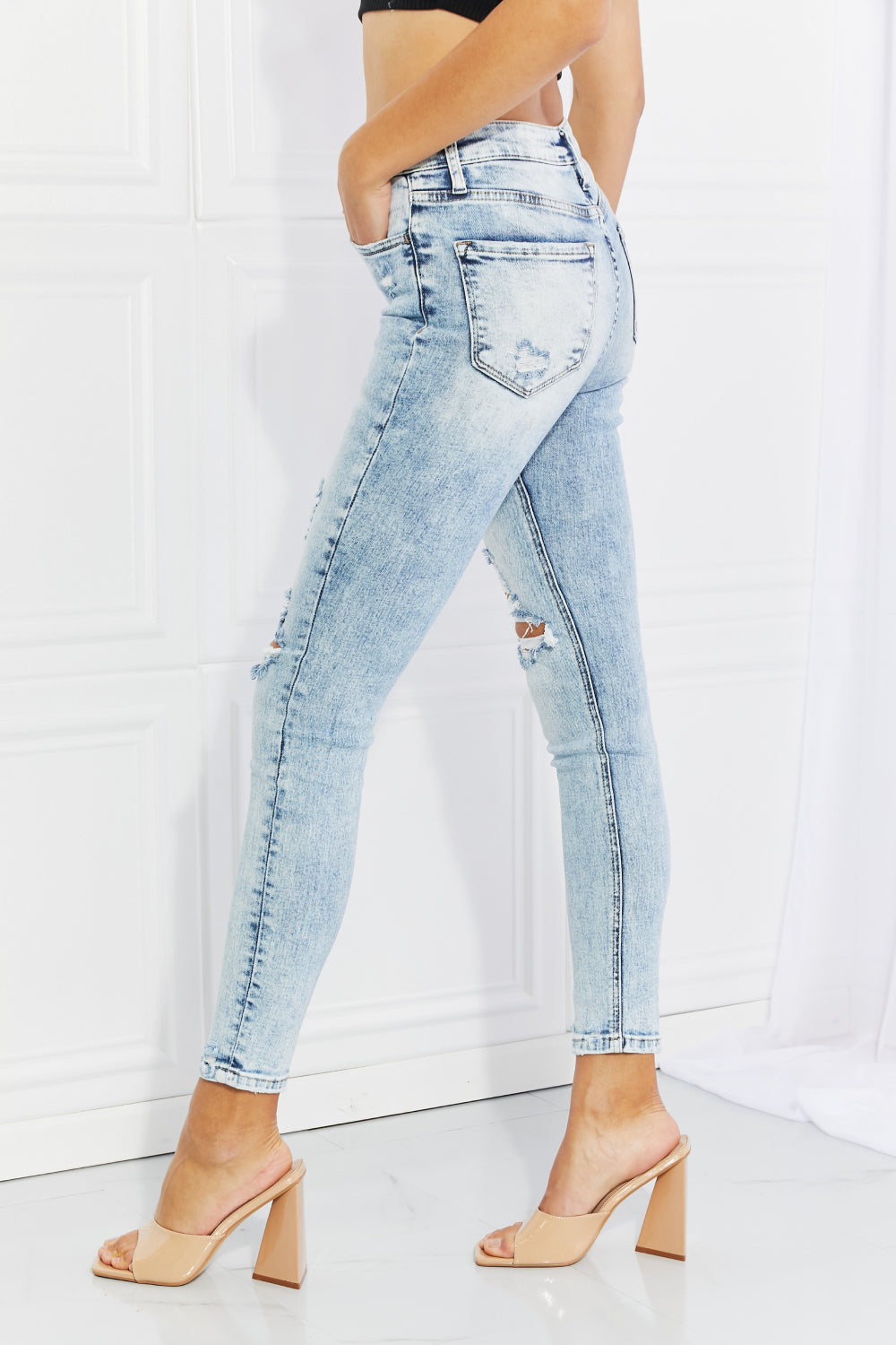 VERVET On The Road Full Size Distressed Jeans