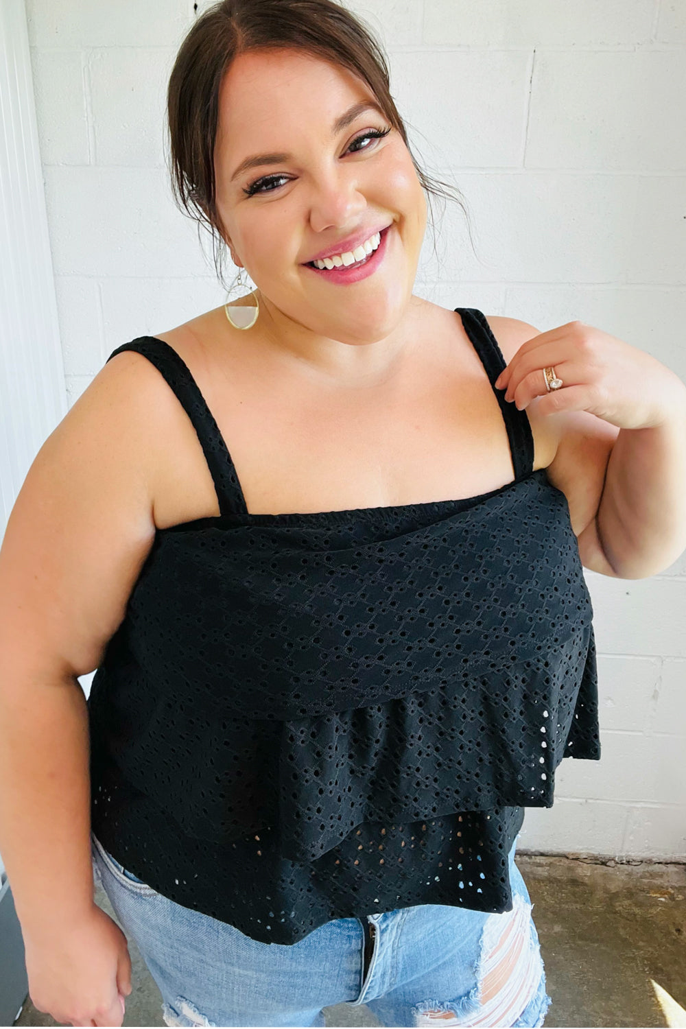 Black Eyelet Tiered Sleeveless Lined Top